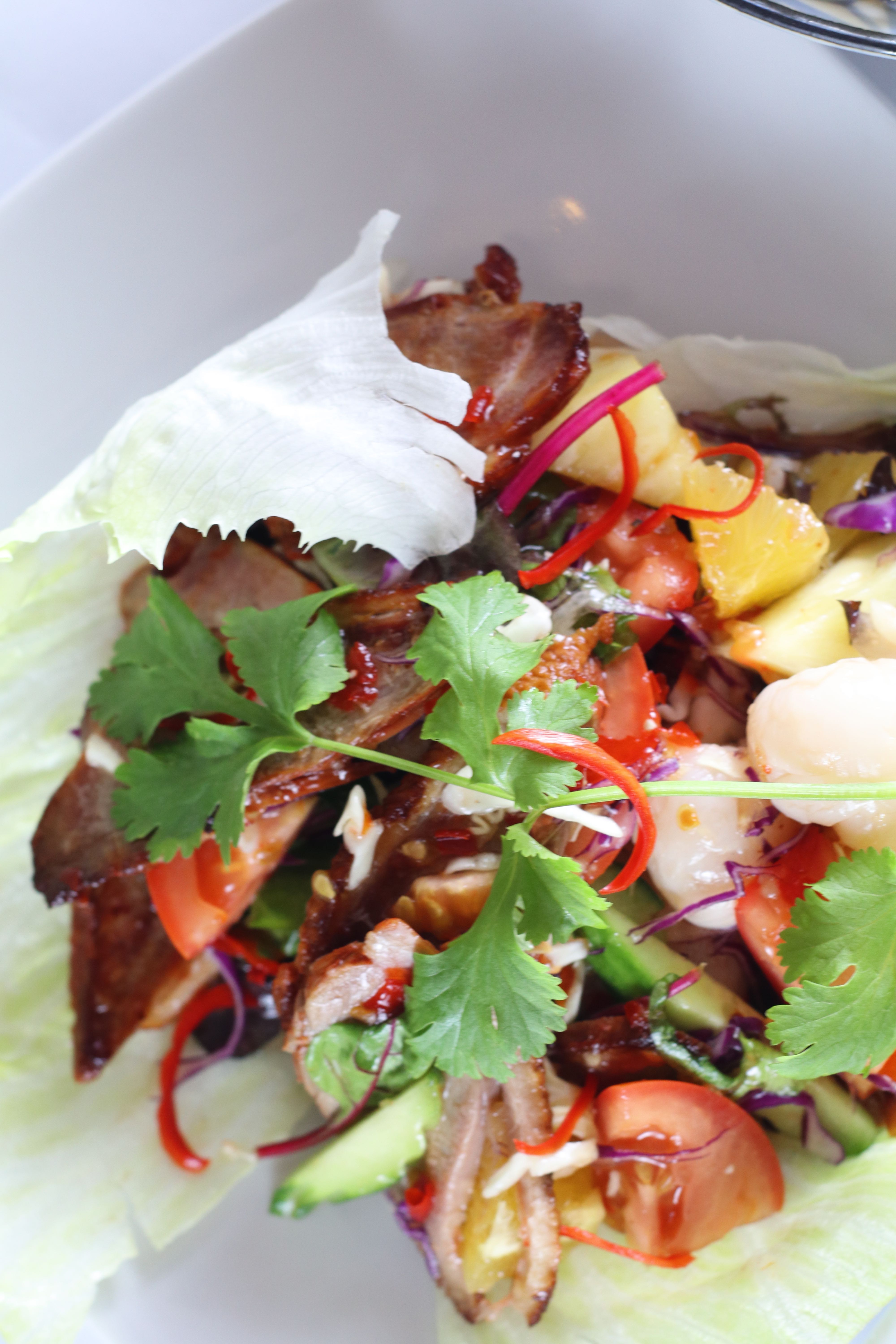 TROPICAL PEKING DUCK SALAD